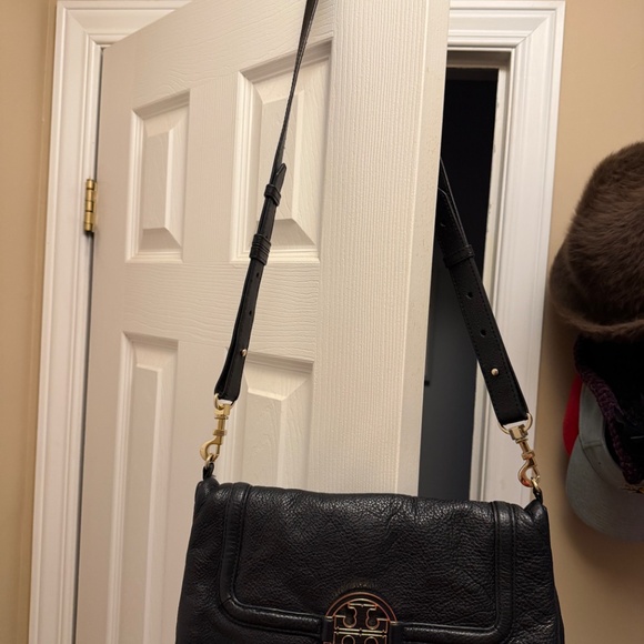 Tory Burch Amanda Crossbody Bag - Picture 4 of 5